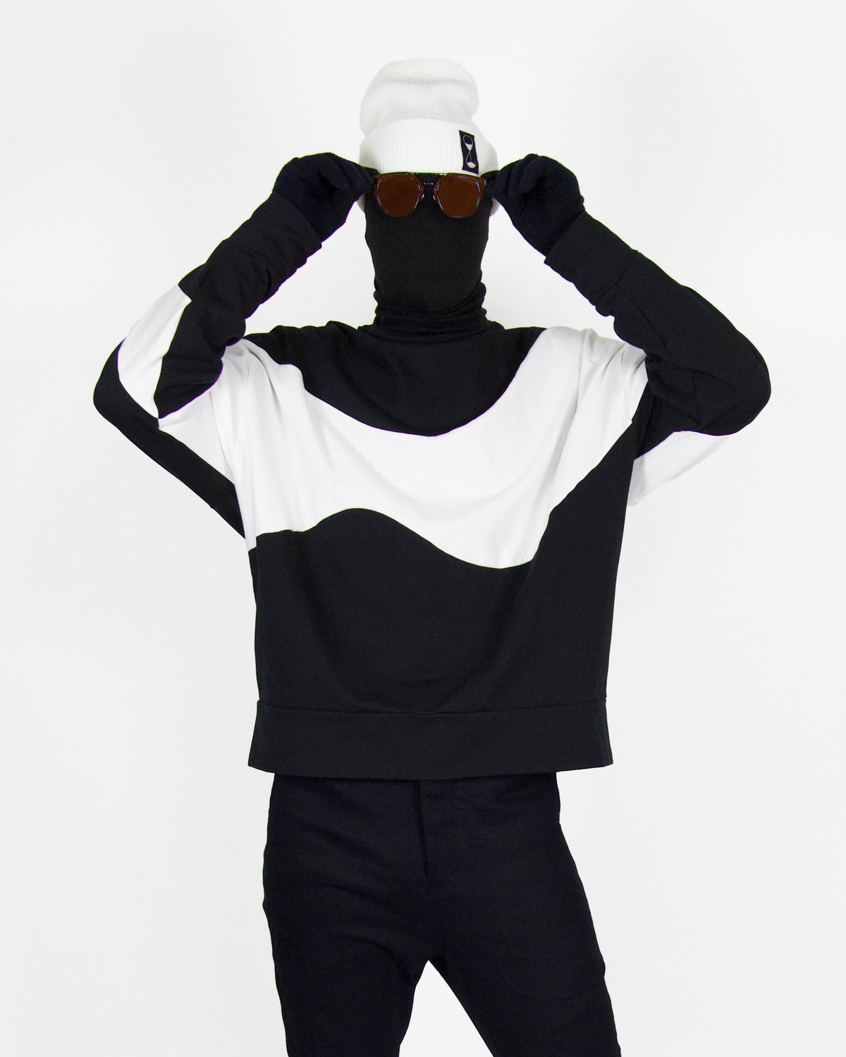 Pan Sweatshirt - Black and White